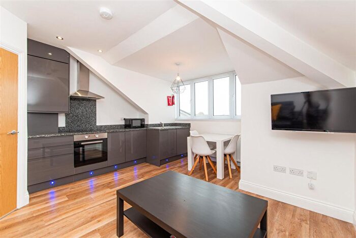 1 Bedroom Flat To Rent In Osborne Terrace, Jesmond, Newcastle Upon Tyne, NE2