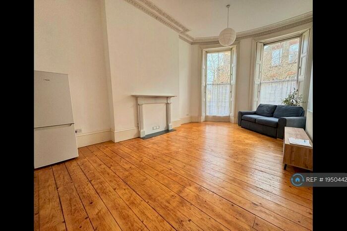 1 Bedroom Flat To Rent In Stamford Grove West, London, N16
