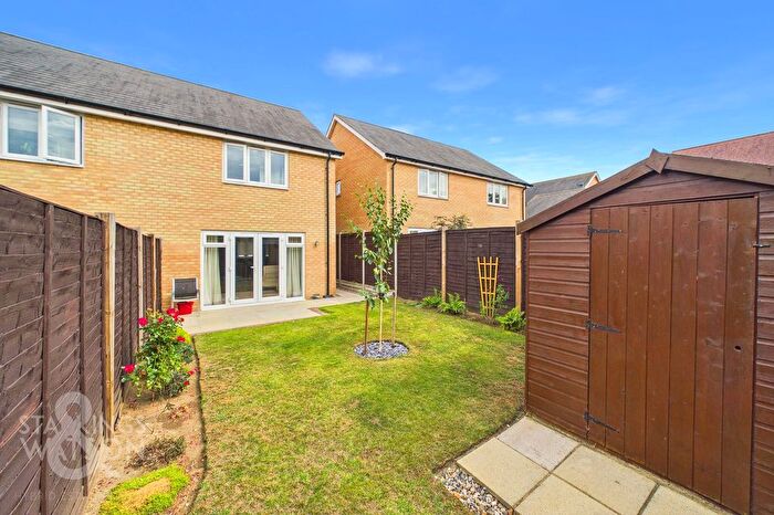 2 Bedroom Semi-detached House For Sale In Osprey Crescent, Wymondham, NR18