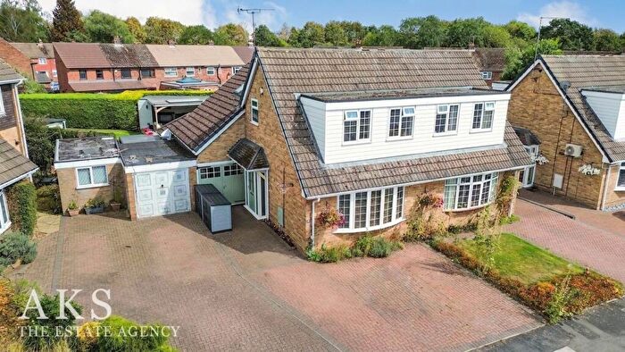 3 Bedroom Semi Detached House For Sale In Willowfields, Hilton, DE65