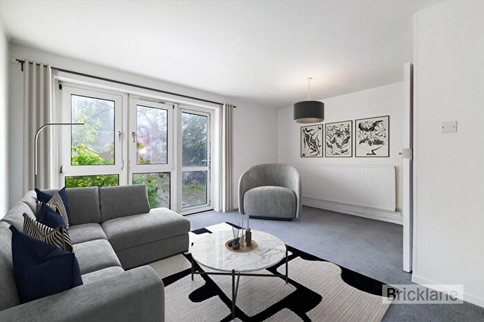 3 Bedroom Maisonette To Rent In Morse Close, London, E13