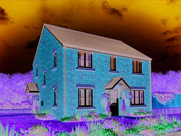 4 Bedroom Detached House For Sale In Mill Gardens, Cullompton, Devon, EX15