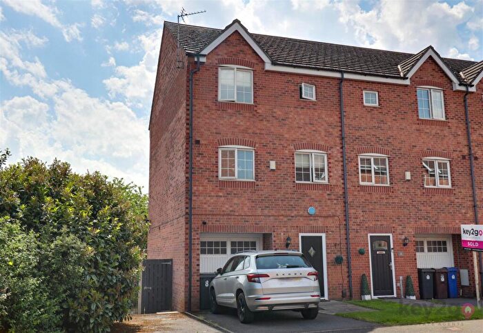 4 Bedroom End Of Terrace House For Sale In Greenacre Close, Gleadless, Sheffield, S12