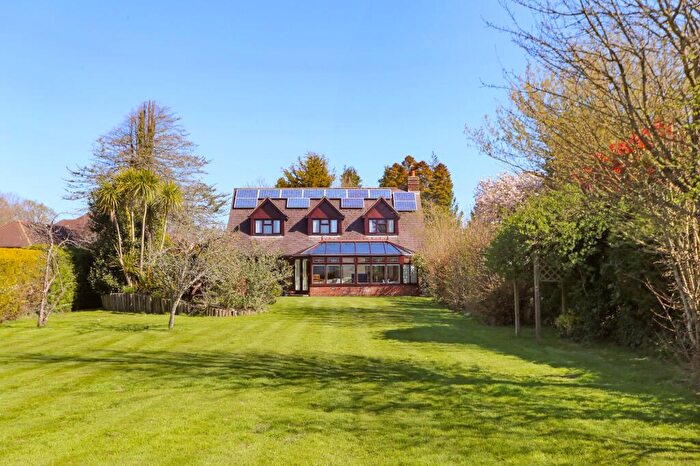 5 Bedroom Detached House For Sale In Southwick Road, North Boarhunt, PO17