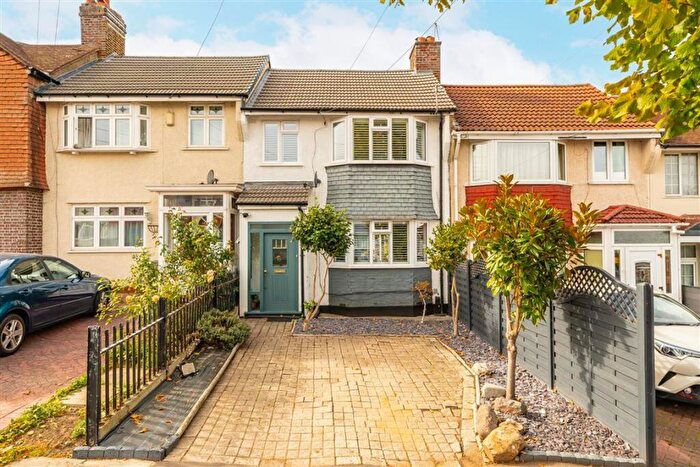 3 Bedroom Terraced House For Sale In Bramdean Crescent, Lee, SE12