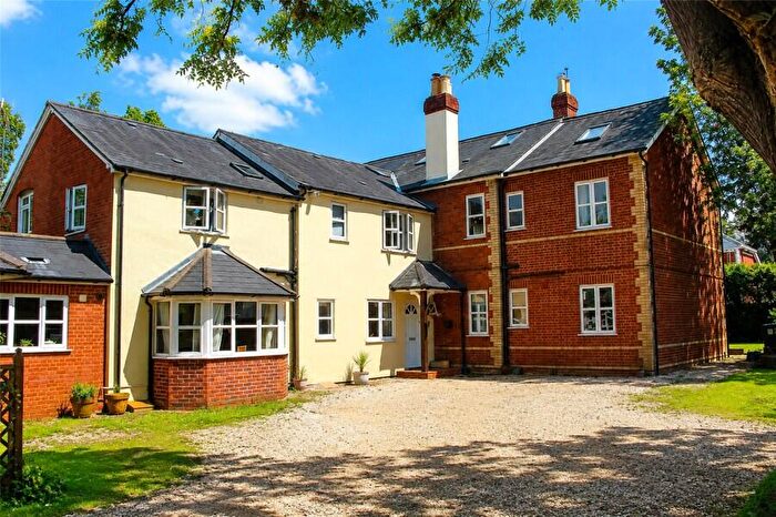 1 Bedroom Apartment To Rent In St Johns, Woking, Surrey, GU21