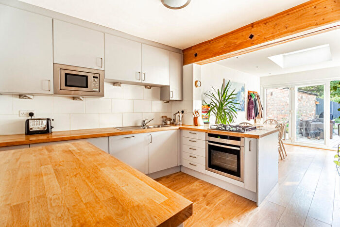 2 Bedroom Terraced House For Sale In Prospect Road, St. Albans, Hertfordshire, AL1