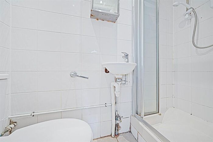 1 Bedroom Flat To Rent In Stanwick Road, West Kensington, W14
