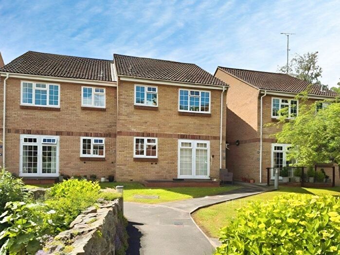 2 Bedroom Flat For Sale In Greenway Lane, Charlton Kings, Cheltenham, GL52