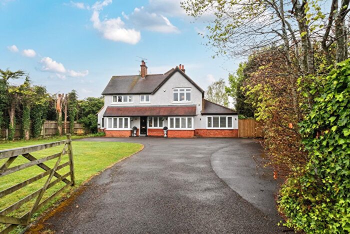 5 Bedroom Detached House For Sale In Shortheath Road, Farnham, Surrey, GU9