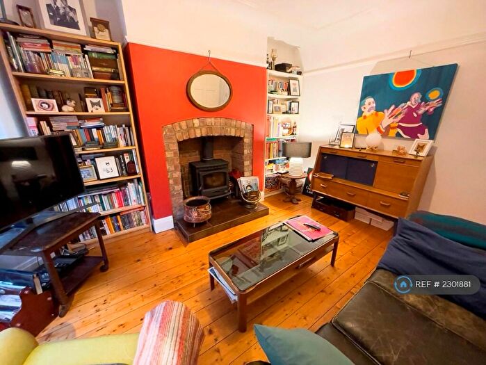 3 Bedroom Semi-Detached House To Rent In Russell Road, Manchester, M16