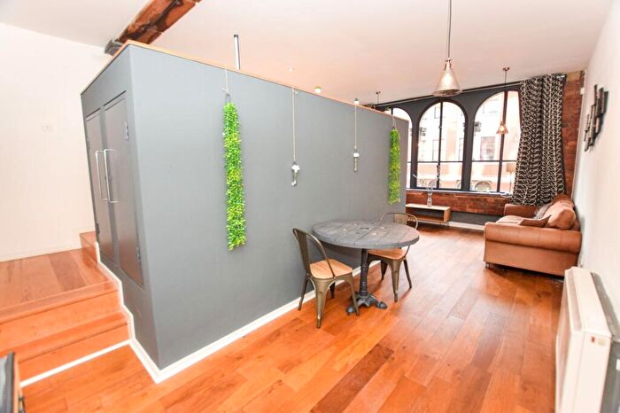 1 Bedroom Flat To Rent In Smithfield Buildings, Tib Street, Northern Quarter, Manchester, M4