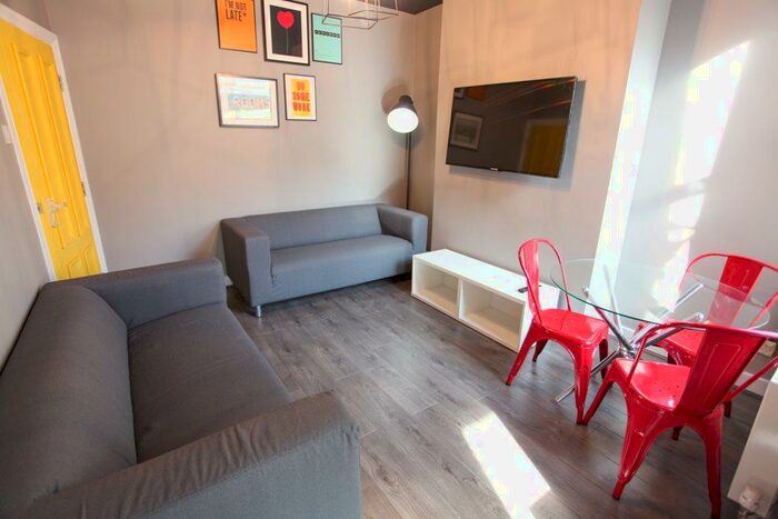 3 Bedroom Terraced House To Rent In Sutcliffe Street, L6