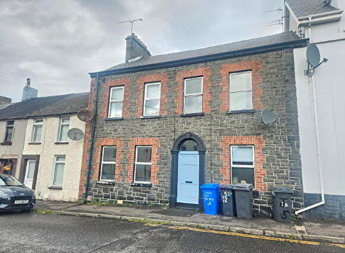 1 Bedroom Apartment / Flats For Sale In Flat, West Street, Newtownards, BT23