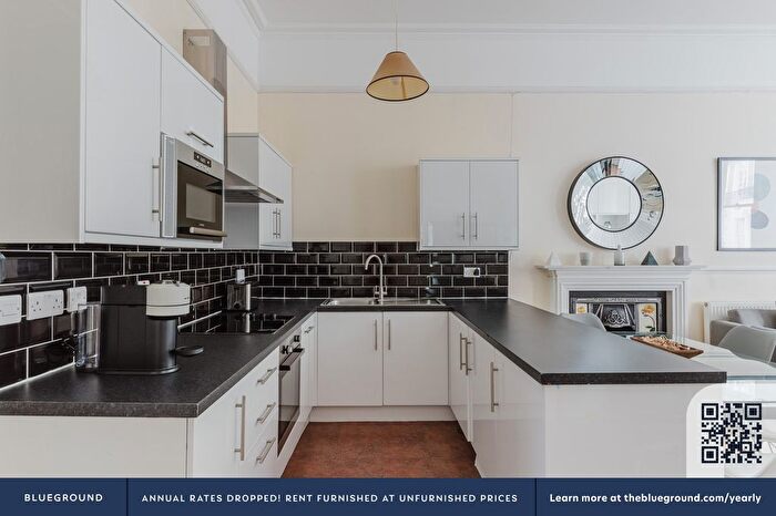 2 Bedroom Flat To Rent In Earl's Court, London, SW5