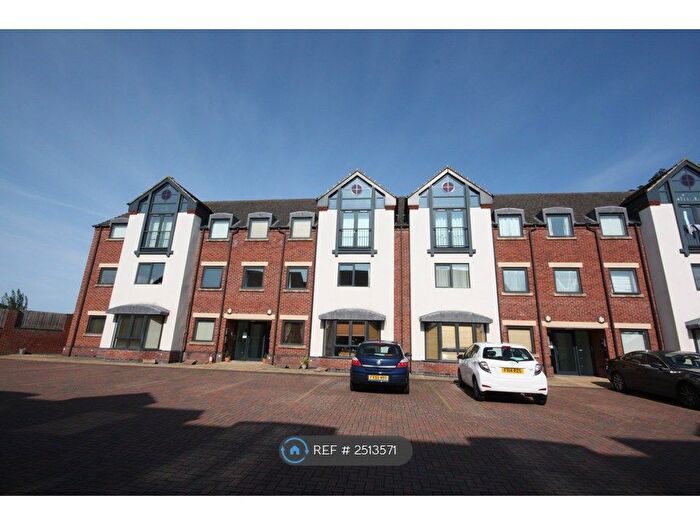 2 Bedroom Flat To Rent In Park View, Lincoln, LN6