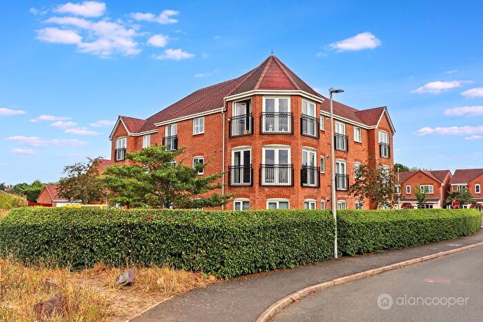 2 Bedroom Flat For Sale In Knights Road, Nuneaton, Warwickshire, CV10