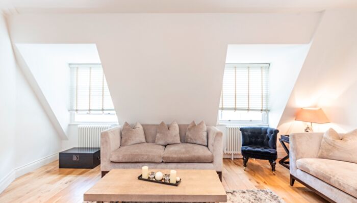 1 Bedroom Flat To Rent In Grosvenor Hill, Mayfair, London, W1K