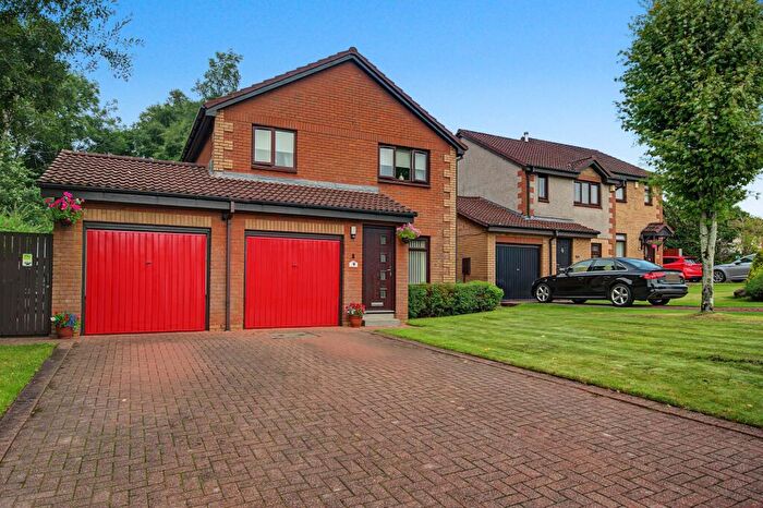 3 Bedroom Detached House For Sale In Dalmore Way, Irvine, KA11