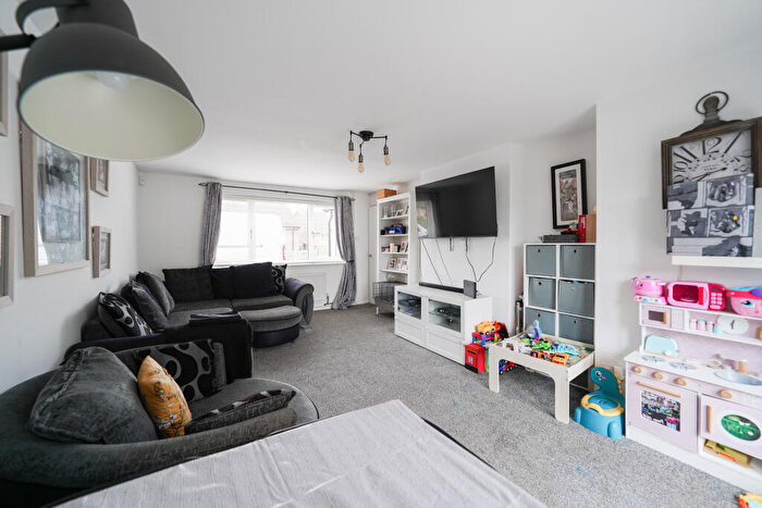 3 Bedroom Semi-Detached House For Sale In Whittington Drive, Ratby, Leicester, Leicestershire, LE6
