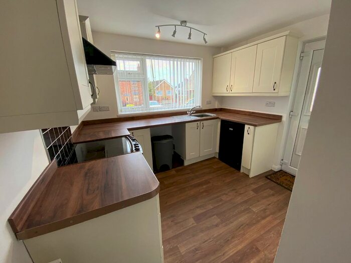 Detached Bungalow To Rent In Lockwood Road, Kingsley Holt, Stoke-On-Trent, ST10