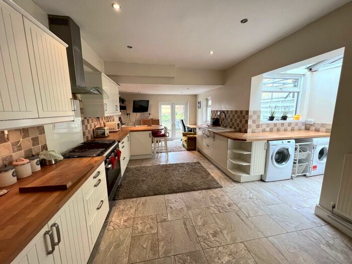 3 Bedroom House To Rent In Cowbridge Road East, Cardiff, CF5