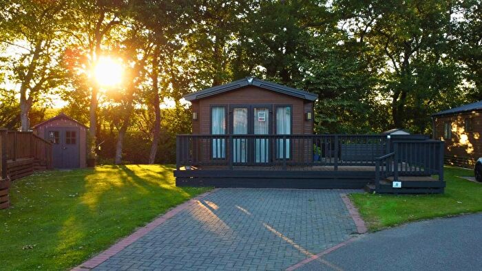 2 Bedroom Lodge For Sale In Goulton Lane, Northallerton, DL6
