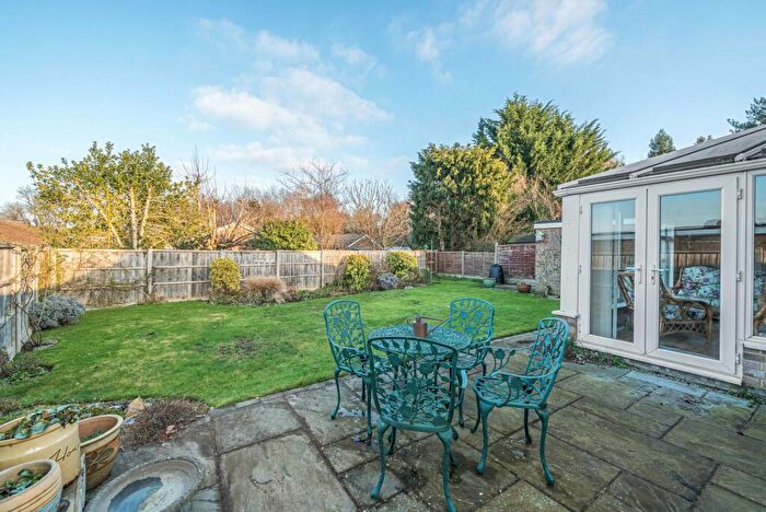 2 Bedroom Bungalow To Rent In Tenacre, Woking, GU21