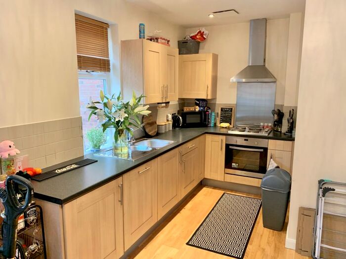 1 Bedroom Apartment To Rent In Savile Grange Apartments, HX1