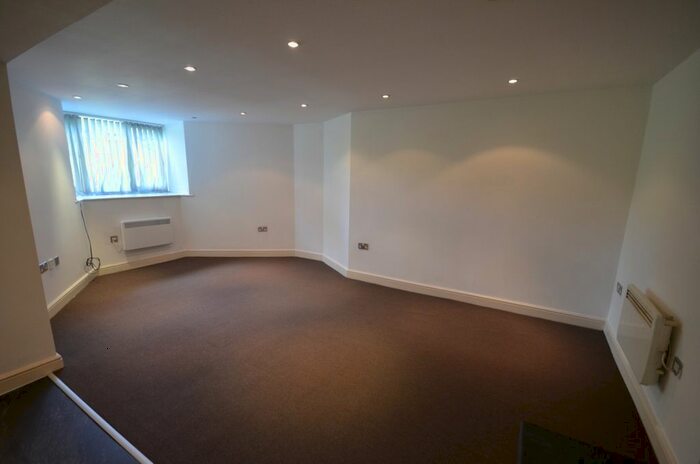 2 Bedroom Flat To Rent In Eagle Street, Accrington, Lancashire, BB5