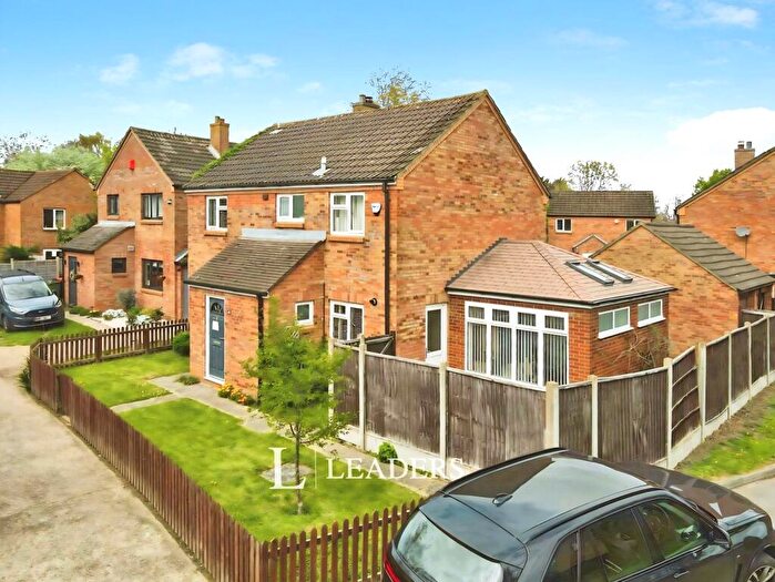 4 Bedroom Detached House For Sale In Longcross, Pennyland, Milton Keynes, MK15