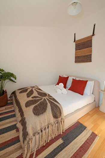 1 Bedroom Flat To Rent In Edgware Road, London, W2