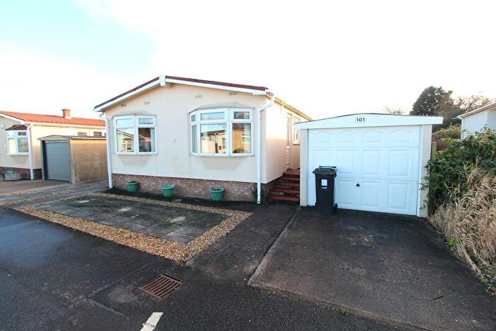 2 Bedroom Park Home For Sale In Avonsmere Residential Park, Stoke Gifford, BS34