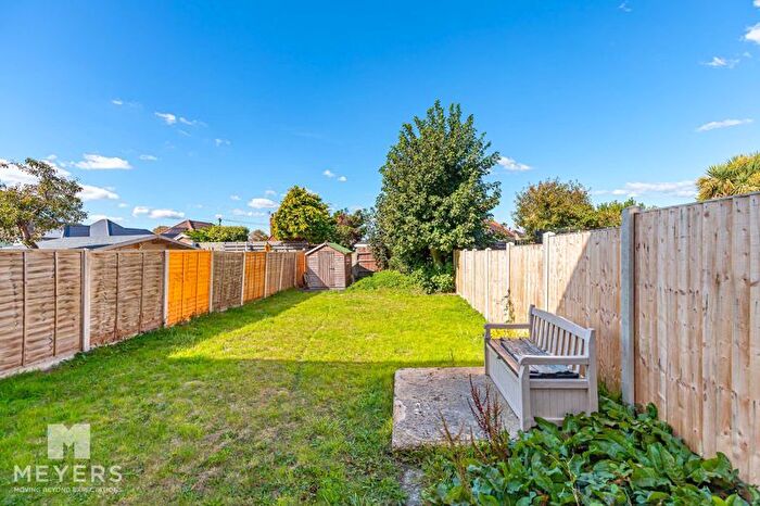 1 Bedroom Flat For Sale In Athelstan Road, Southbourne, BH6