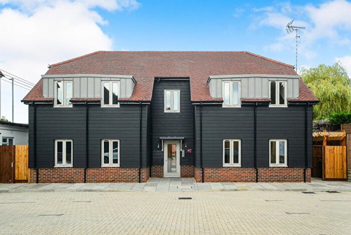 1 Bedroom Flat For Sale In Kings Meadow, North Chailey, Lewes, BN8