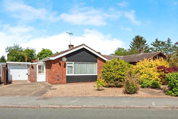 3 Bedroom Detached Bungalow For Sale In Covey Way, Lakenheath, Brandon, IP27