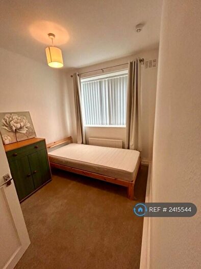 2 Bedroom Flat To Rent In Craster Square, Newcastle Upon Tyne, NE3