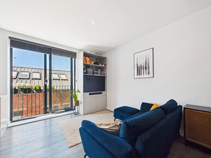 1 Bedroom Apartment For Sale In Paintworks, Arnos Vale, Bristol, BS4