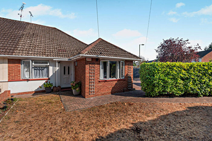 2 Bedroom Semi-Detached Bungalow For Sale In Mayfield Road, Farnborough, Hampshire, GU14