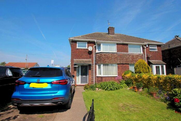 3 Bedroom Semi-Detached House For Sale In Pelham Road, Immingham, DN40