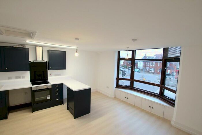 1 Bedroom Flat To Rent In Wellingborough Road, Northampton, NN1