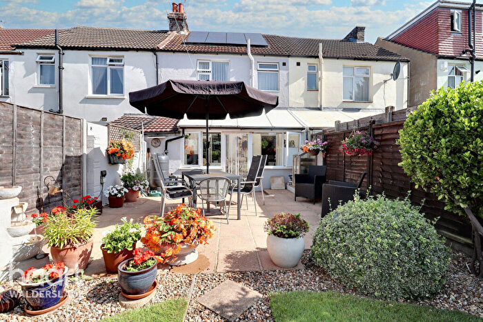 3 Bedroom Terraced House For Sale In Watling Avenue, Chatham, ME5
