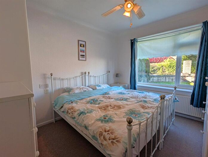 2 Bedroom Detached Bungalow For Sale In Hill Street, Sandown, PO36
