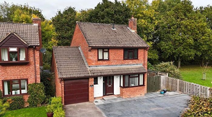 4 Bedroom Detached House For Sale In Rose Close, Tiverton, EX16