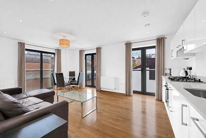 2 Bedroom Flat For Sale In Calvin Street, Spitalfields, E1