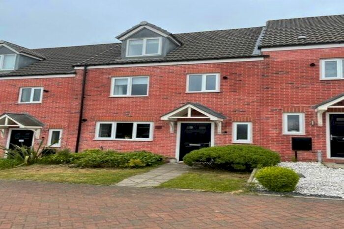 4 Bedroom Property To Rent In Pella Grove, Nottingham, NG15