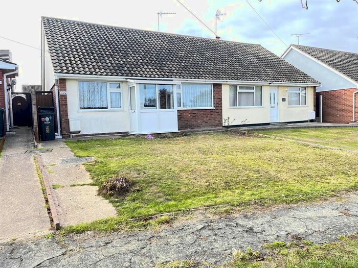 2 Bedroom Semi-Detached Bungalow To Rent In Fleetwood Avenue, Holland-On-Sea, Clacton-On-Sea, CO15