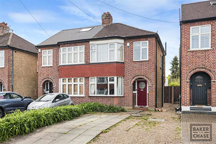 3 Bedroom Semi Detached House For Sale In Burnham Close, Enfield, EN1