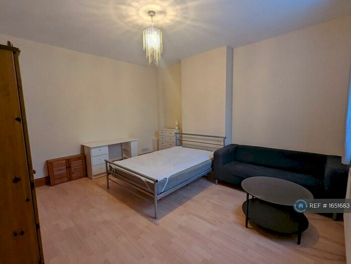 1 Bedroom Flat To Rent In Edgbaston, Birmingham, B16