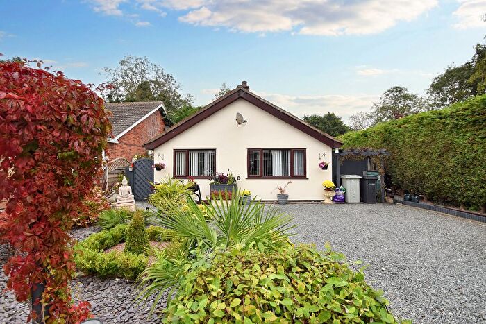 2 Bedroom Bungalow For Sale In West End, Hogsthorpe, PE24